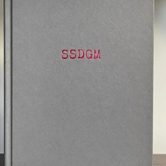 Stay Sexy & Don't Get Murdered Book - Picture 2 of 2